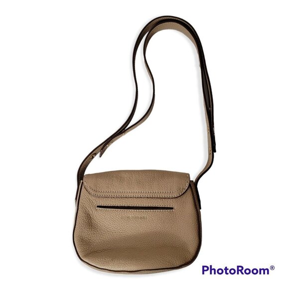 Elizabeth and James Handbags - Elizabeth and James Tan Magnetic Close Crossbody Purse